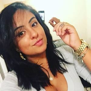 Meet your Posher, Ana